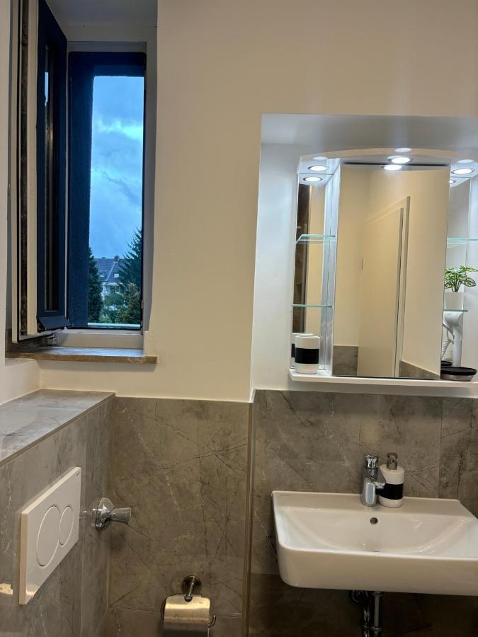 Lenti Duesseldorfer Apartment'S Luaran gambar