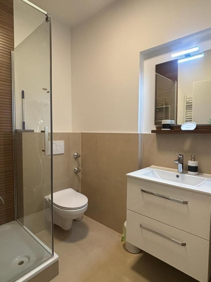 Lenti Duesseldorfer Apartment'S Luaran gambar