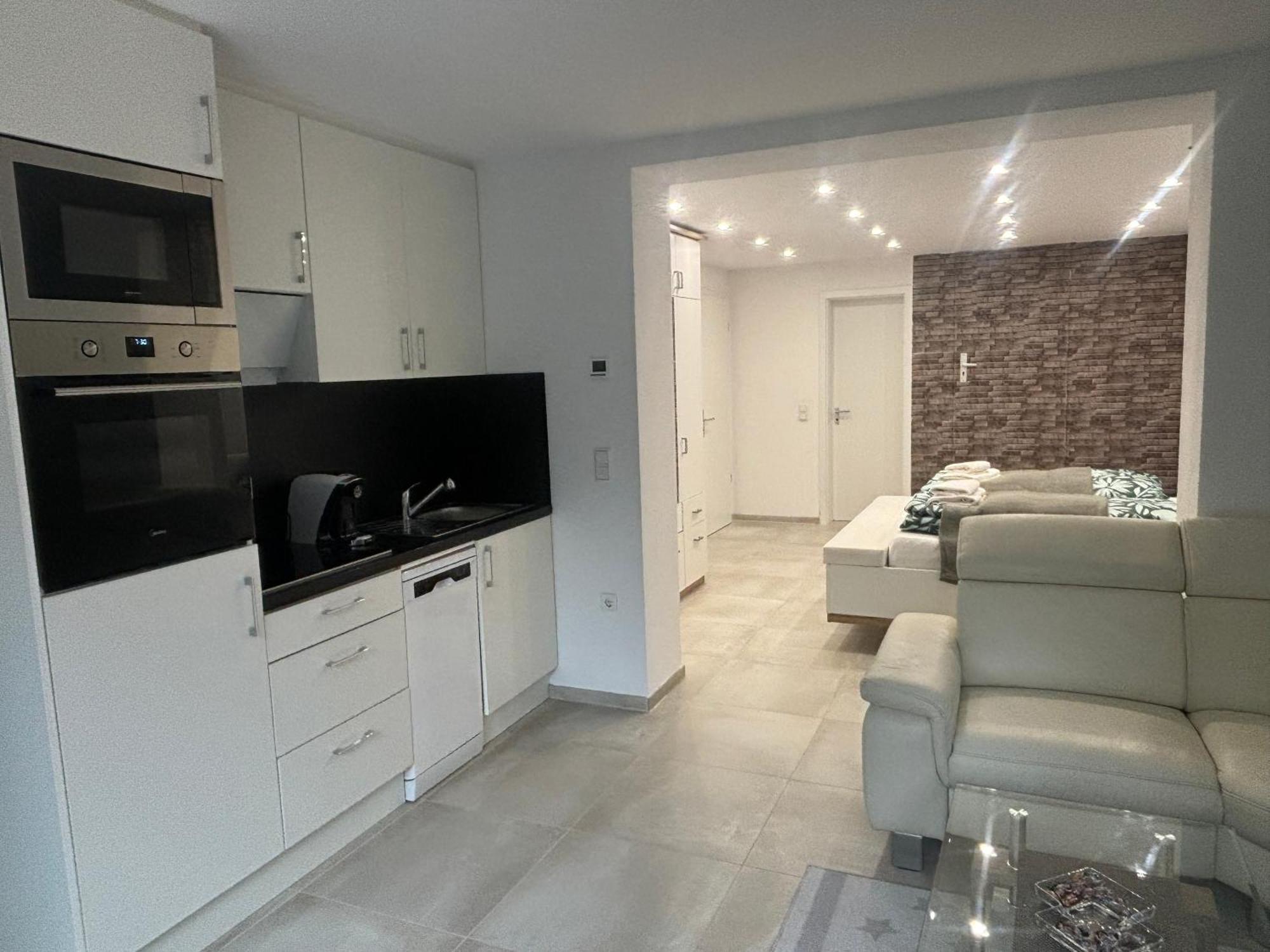 Lenti Duesseldorfer Apartment'S Luaran gambar